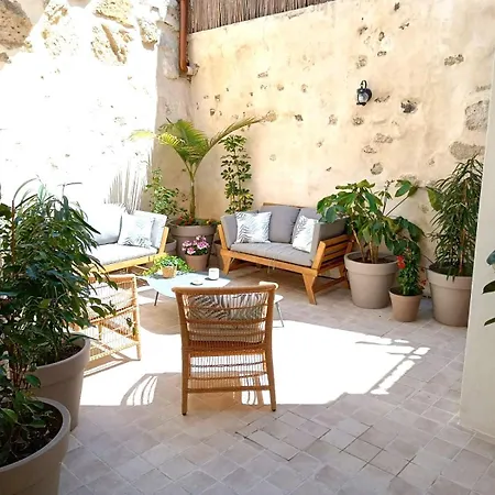 Apartment Cortile Ai Tintori *